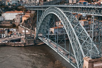 Architectural Porto: Private Tour with a Local Expert