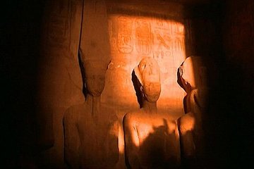 From Aswan: tour to Abu simbel temple by car