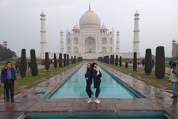 Private Day Tour of Taj Mahal by India's Fastest Train or Car - All Inclusive