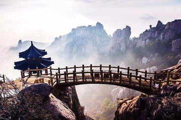 Qingdao Private Day Tour to Laoshan Mountain with Lunch and Cable Car