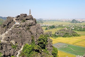 Mua Cave - Tam Coc Day Tour with Small Group 