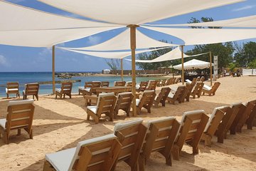 Ocho Rios: Bamboo Beach Club with Specialty Lunch & Cocktails