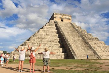 Chichen Itza Tour: Valladolid & Cenote Adventure with Buffet