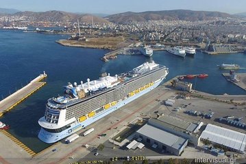 Airport pick up taxi to Piraeus port 