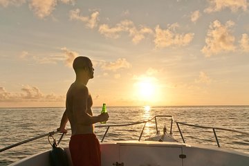 Private Sunset Escape on a Yacht around the Athens Riviera