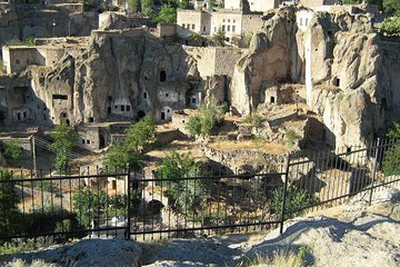 Private Lunar Landscape of Cappadocia Highlights For Two Days 