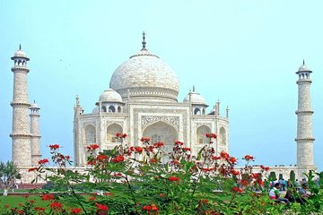 Private Day Trip to Taj Mahal, Agra Fort and Baby Taj From Delhi