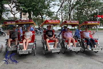 Private tour - Hanoi Cyclo & Street Food Tour (4 hours)