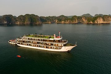 Doris Cruise 5 star cruise 2 days visiting Halong Bay Lan Ha Bay private balcony