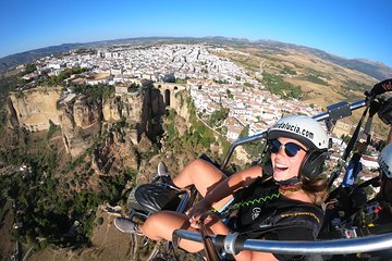 30-minute paramotor flight in Ronda