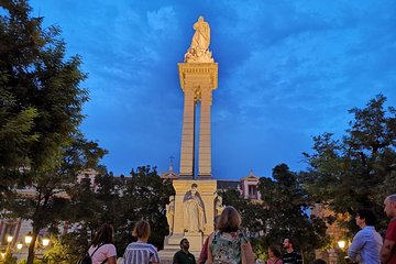 Seville Evening Historical Tour with Haunted History