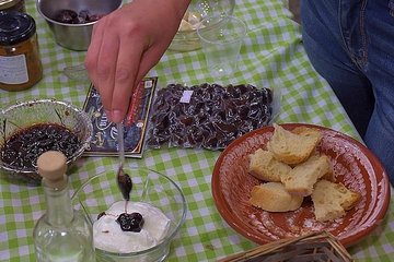 Athens walking and tasting food tour.