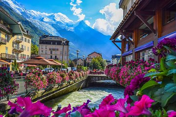 Private Trip from Geneva to Swiss Riviera Montreux & Chamonix