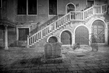 Ghosts wandering in the dusk (free tour to Murano included) - PRIVATE