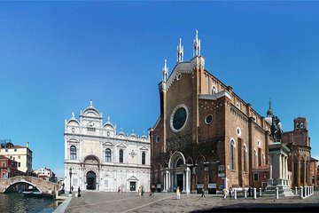 A bit of Venetian art and architecture (free tour to Murano included) - PRIVATE