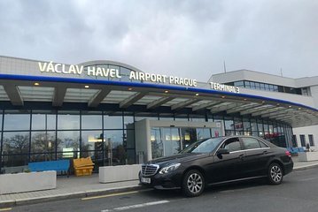  VIP Private Transfer from Prague Airport to Hotel in Prague