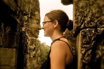 2Days Temple Tour from Sunrise ( Small tour + Grand Tour + Banteay Srei Temple)