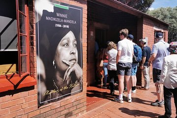 Full Day Soweto Township and Apartheid Museum Tour 