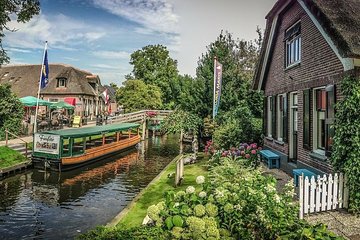 Private Sightseeing tour to Giethoorn Dutch Venice from Amsterdam