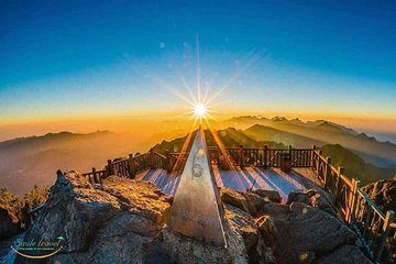 Conquer BREATH-TAKING Fansipan Peak of romantic Sapa in 2D1N tour