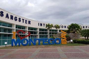 Montego Bay Airport Transfer to Kingston Hotels