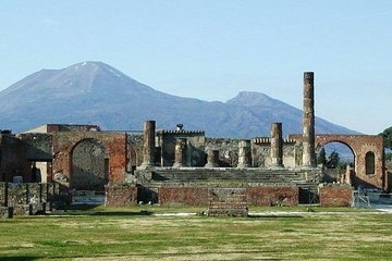 Pompeii and Mount Vesuvius Archaeological Park tour