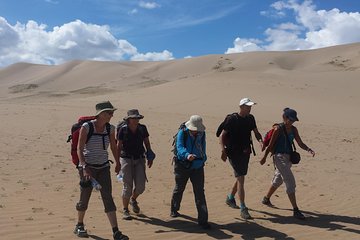 Gobi Desert and Eight lakes trekking and driving combined tour