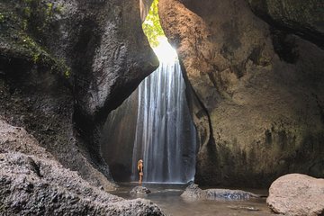 4 Spots Waterfalls: Tibumana, Tukad Cepung, Kanto Lampo, Tegenungan Waterfalls