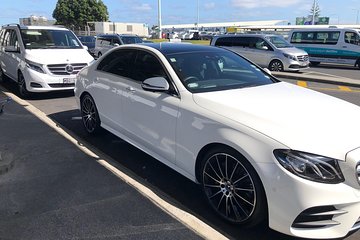 Auckland CBD / Airport Luxury Transfers 