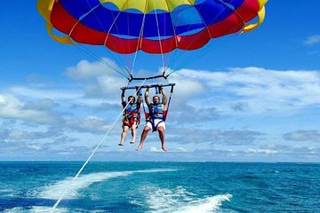 Hurghada: Parasailing Adventure with Hotel Pickup