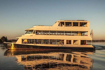 Sunset cruise on the Zambezi river