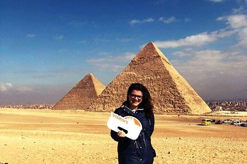 Giza Pyramids & Egyptian Museum Private Day Tour