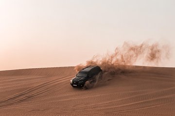 Private Evening in Red Dunes of Dubai with Dinner
