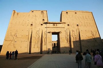 From Aswan: Full-Day Trip to Kom Ombo and Edfu Temples