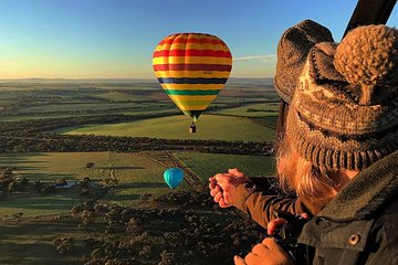 Enjoy the fabulous hot air balloon over luxor sky