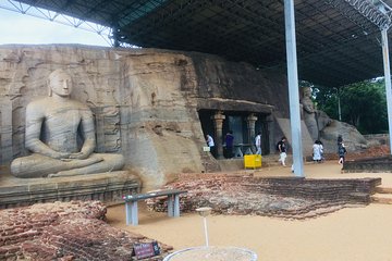 13 Day Explore Sri Lanka