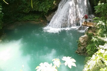 Private Blue Hole Guided Tour from Ocho Rios with Zipline Ride