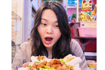 Private Street Food Tour by Scooter in Ho Chi Minh City