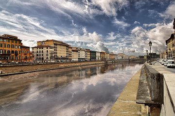 Day trip from La Spezia pier: Pisa highlights - private tour