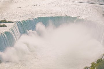 Toronto to Niagara Falls Early Bird Small Group Tour w/Boat Ride