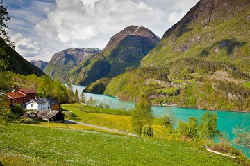 2-Day Round Trip from Bergen: THE GRAND HARDANGER – fjords, waterfalls, glaciers