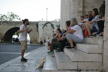 Bari Vecchia Group Tour in Italian