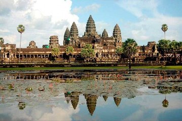 Full-Day Angkor Wat Temples with a local Tuk Tuk Tours