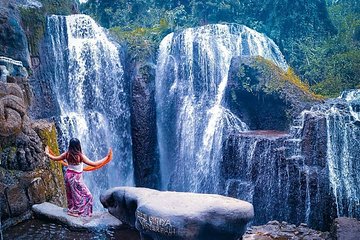 Day Tour: Sangeh Forest, Pura Taman Mumbul, Beji Griya Waterfall