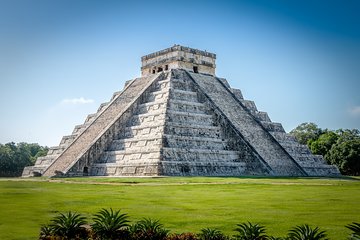 Discovering Magic Chichen Itza & Two Stunning Cenotes from cancun