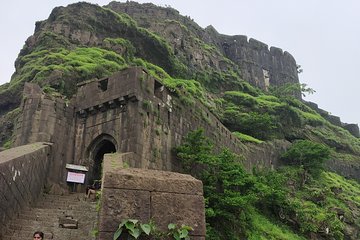 Sinhagad Fort Trip (Guided Half Day Sightseeing Tour)