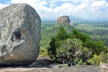 Private Full Day Trip Pidurangala & Madirigiriya from Sigiriya/Habarana