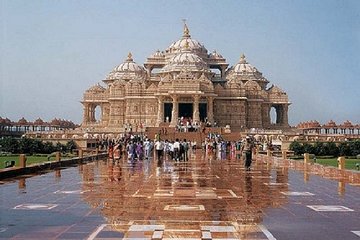 Taj Mahal Pilgrimage and Top Hill Station 10-Day India Tour 