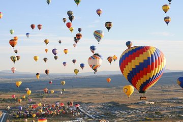 Luxor: Sunrise Hot Air Balloon Ride with Private West Bank Tour