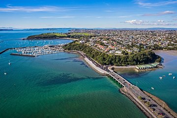 Auckland Coastal Experience - Small Group City & Beach Tour Incl. Wine Tasting